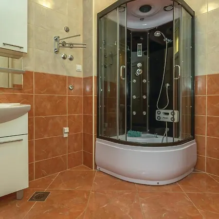Amazing In With Wifi Apartment *