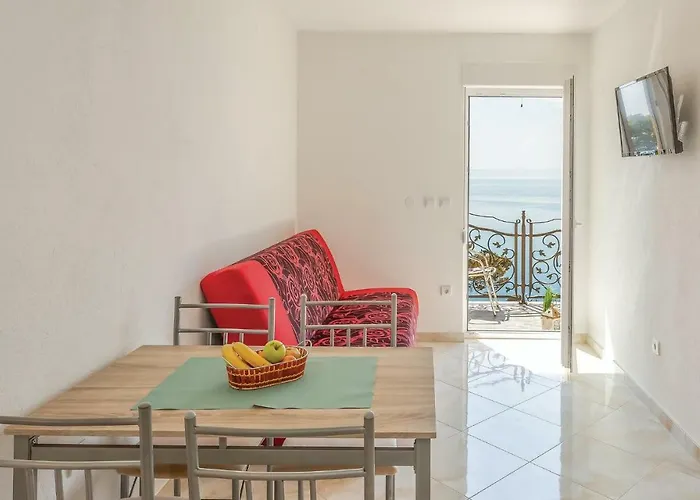 Apartament One-bedroom In Krvavica